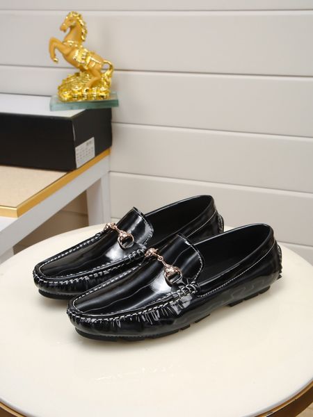 2019 new fashion men's casual shoes luxury designer sneakers shoes casual walking tennis ball party business dress shoes, Black
2019 new fashion men's casual shoes luxury designer sneakers shoes casual walking tennis ball party business dress shoes, Black