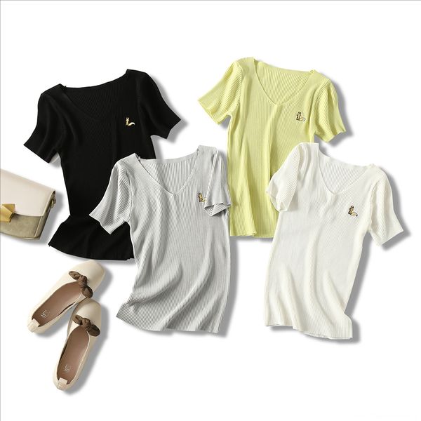 2020 super value-for-money little fox v-neck slim duan xiu knitted female 2020 super value-for-money little fox embroidery v-neck t-shirt em, White
2020 super value-for-money little fox v-neck slim duan xiu knitted female 2020 super value-for-money little fox embroidery v-neck t-shirt em, White