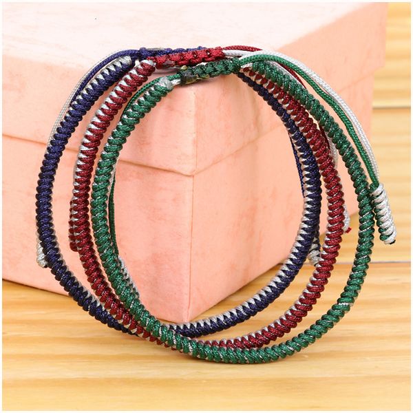popular ornaments peter jackson's king kong bicolor mixture weave bracelet manual make bracelet exotic emotional appeal nation wind, Golden;silver
popular ornaments peter jackson's king kong bicolor mixture weave bracelet manual make bracelet exotic emotional appeal nation wind, Golden;silver