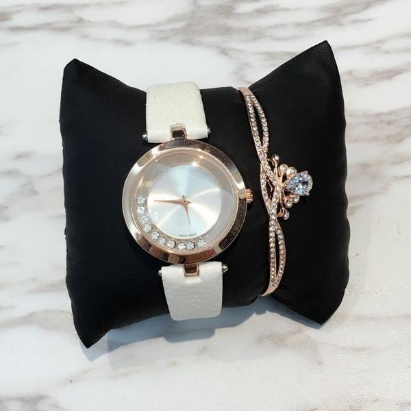 2020 fashion lady leather watch with rolling diamond stainless steel rose gold bracelet women wristwatches brand female clock gold silver, Slivery;brown
2020 fashion lady leather watch with rolling diamond stainless steel rose gold bracelet women wristwatches brand female clock gold silver, Slivery;brown