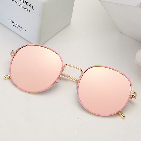 new color sunglasses women new fashion trend street shooting glasses anti-ultraviolet oval sunglasses polarized ,uv400, White;black
new color sunglasses women new fashion trend street shooting glasses anti-ultraviolet oval sunglasses polarized ,uv400, White;black