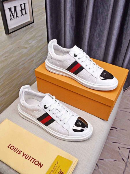 new french high-end brand men's casual shoes imported leather face sheepskin lining rubber wear-resistant non-slip outsole comfortable walki
new french high-end brand men's casual shoes imported leather face sheepskin lining rubber wear-resistant non-slip outsole comfortable walki
