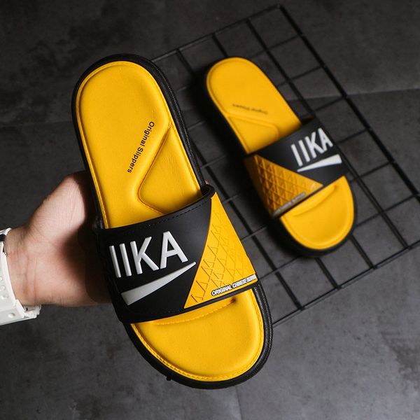 2020 new outer wear slippers male summer influx of men outdoor fashion slippers beach sandals korean personalized fashion home, Black
2020 new outer wear slippers male summer influx of men outdoor fashion slippers beach sandals korean personalized fashion home, Black
