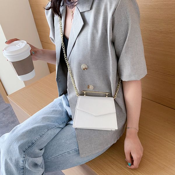 2020 new shoulder bag women's casual fashion korean version of the messenger bag chain handbag ladies
2020 new shoulder bag women's casual fashion korean version of the messenger bag chain handbag ladies