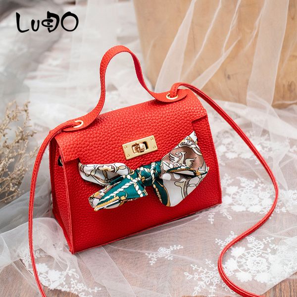 lucdo women's handbags 2020 summer new lychee pattern scarf pouch shoulder messenger crossbody bag bolsa
lucdo women's handbags 2020 summer new lychee pattern scarf pouch shoulder messenger crossbody bag bolsa