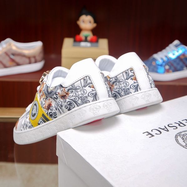high-end men's casual sports running shoes business casual leather non-slip wear-resistant board shoes color matching camouflage shoes#, Red;white
high-end men's casual sports running shoes business casual leather non-slip wear-resistant board shoes color matching camouflage shoes#, Red;white