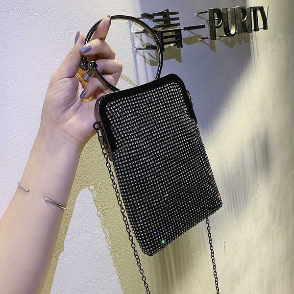 2020 new arrivals chains shoulder bags for women metal ring handbag ladies diamonds mini phone clutch purse crossbody bag
2020 new arrivals chains shoulder bags for women metal ring handbag ladies diamonds mini phone clutch purse crossbody bag