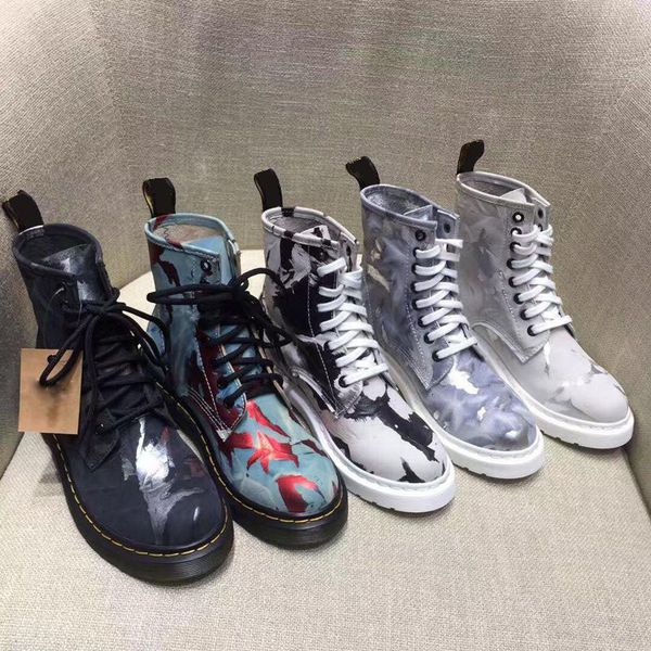 2019 нового 1460 мартин кожаных пинеток высокого качества vêtements boots женщина мода открытого спорт дизайнерские пинетки зашнуровать боти
2019 нового 1460 мартин кожаных пинеток высокого качества vêtements boots женщина мода открытого спорт дизайнерские пинетки зашнуровать боти