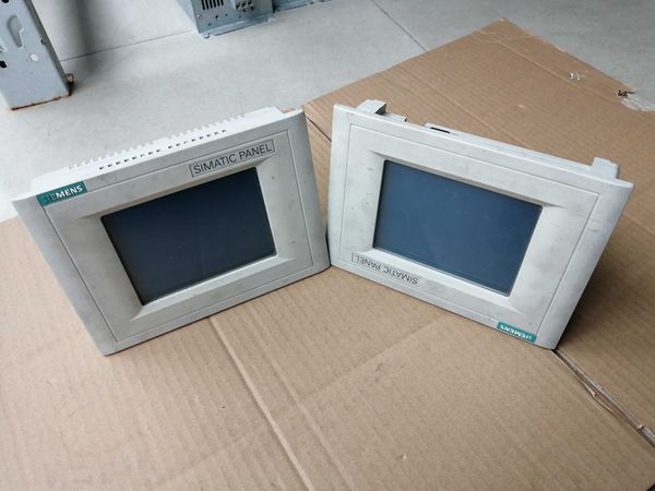1pc original siemens simatic hmi touch panel tp070 6av6 545-0aa15-2ax0 used in good condition expedited shipping
1pc original siemens simatic hmi touch panel tp070 6av6 545-0aa15-2ax0 used in good condition expedited shipping