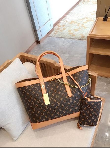 2019 new fashion designers handbag explosion models selling style genuine leather high-quality leather handbag handbag shoulder bag--4
2019 new fashion designers handbag explosion models selling style genuine leather high-quality leather handbag handbag shoulder bag--4