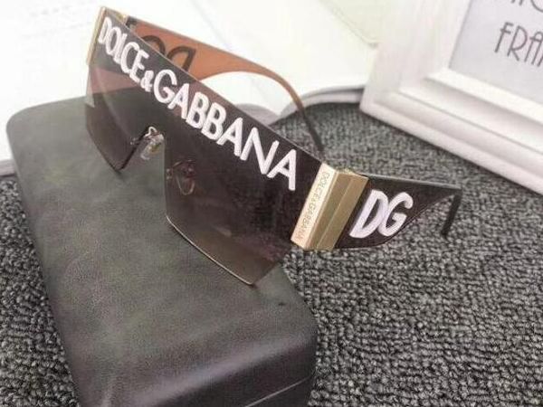 new fashion women sunglasses luxury eyeglasses outdoor shades pc frame classic lady luxury sunglasses mirrors with box, White;black
new fashion women sunglasses luxury eyeglasses outdoor shades pc frame classic lady luxury sunglasses mirrors with box, White;black