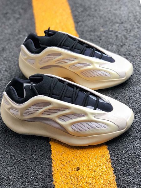 with box azael 700 v3 designer shoes for sale glows in the dark correct version kanye west men womens running shoes
with box azael 700 v3 designer shoes for sale glows in the dark correct version kanye west men womens running shoes