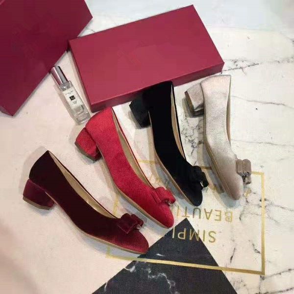 new designer velvet women mid-heel girls pump with grosgrain vara bow bowtie round toe elegant 34-41 casual woman heels pump fours colors, Black
new designer velvet women mid-heel girls pump with grosgrain vara bow bowtie round toe elegant 34-41 casual woman heels pump fours colors, Black