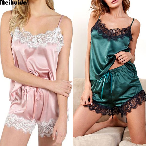 pijamas women silk simulated shorts two-piece satin pyjama lingerie cami sets ladies pyjamas sleepwear set, Black;red
pijamas women silk simulated shorts two-piece satin pyjama lingerie cami sets ladies pyjamas sleepwear set, Black;red