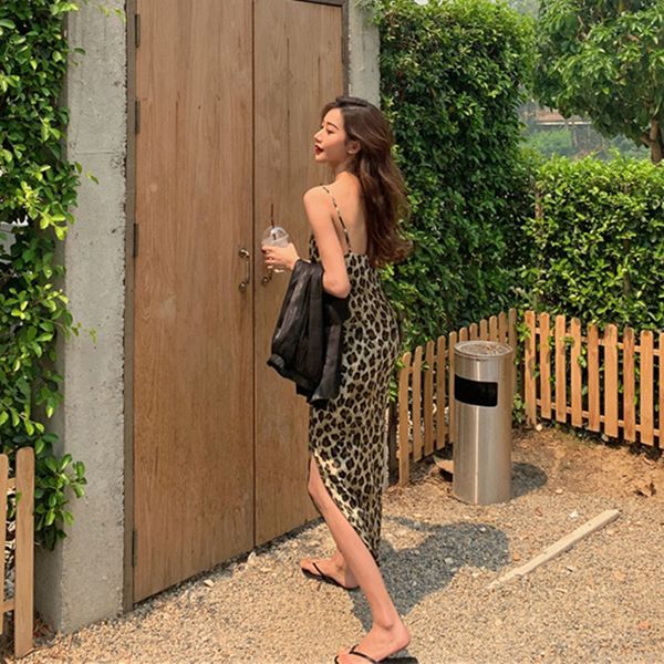 women dress time-limited half vadim lggstyle chic dress sense of female leopard 2019 wind new han edition with shoulder-straps, Black;pink
women dress time-limited half vadim lggstyle chic dress sense of female leopard 2019 wind new han edition with shoulder-straps, Black;pink