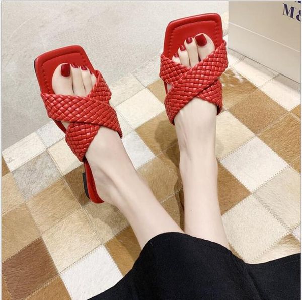 women slippers 2020 new summer square head woven slippers fashion cross knit sandals female outdoor casual holiday shoes 35-40, Black
women slippers 2020 new summer square head woven slippers fashion cross knit sandals female outdoor casual holiday shoes 35-40, Black