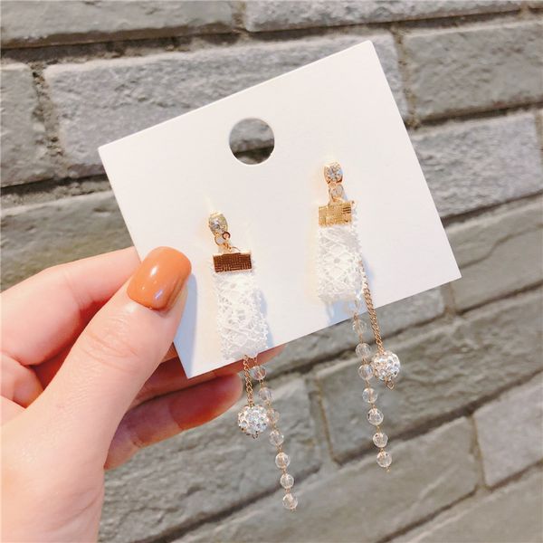 2019 new korea style girl earrings long simple cute white lace drop earrings for women fashion jewelry accessories, Silver
2019 new korea style girl earrings long simple cute white lace drop earrings for women fashion jewelry accessories, Silver