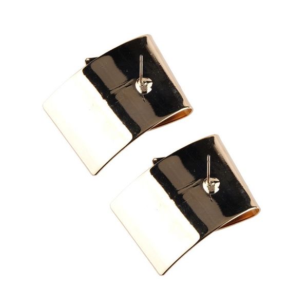 wholesale-fashion luxury designer simple folded metal irregular geometric stud earrings for woman gold color, Golden;silver
wholesale-fashion luxury designer simple folded metal irregular geometric stud earrings for woman gold color, Golden;silver