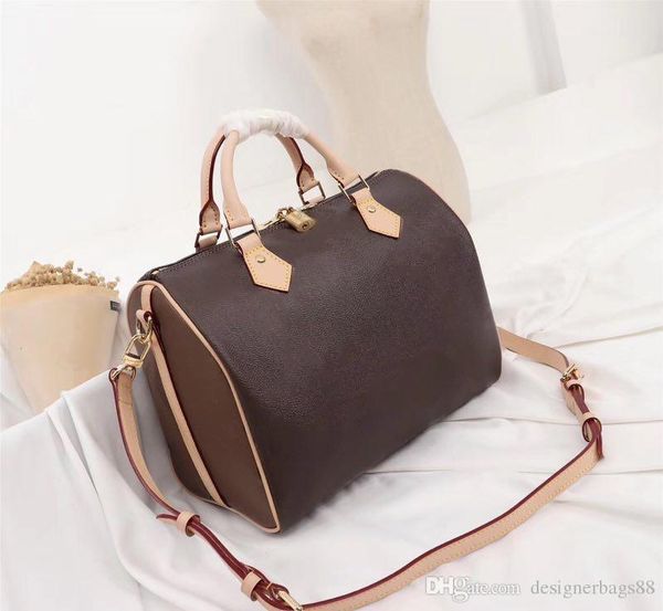 30 45cm luxury classic pillow includes the old flower bag designer shoulder bags travelling single shoulder crossbody bag large capacity, Bronze;slivery
30 45cm luxury classic pillow includes the old flower bag designer shoulder bags travelling single shoulder crossbody bag large capacity, Bronze;slivery
