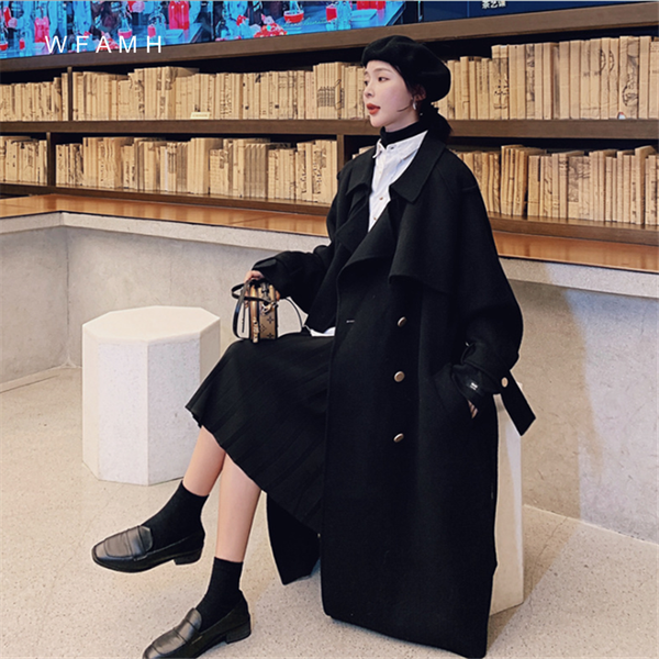real s2020 winter new temperament hepburn style metal buckled woolen female cape-style long coat fashion cold protection, Black
real s2020 winter new temperament hepburn style metal buckled woolen female cape-style long coat fashion cold protection, Black