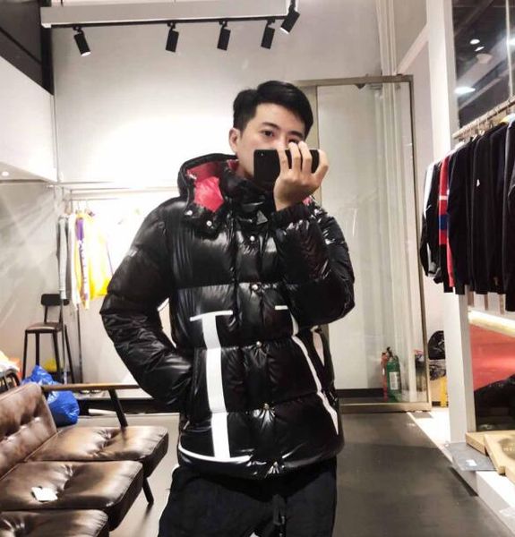 New men de igner jacket ca ual doudoune men ection thick warm down jacket, Black
New men de igner jacket ca ual doudoune men ection thick warm down jacket, Black