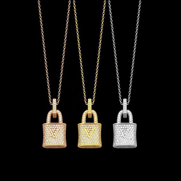 europe america fashion style lady women brass chain necklace with engraved v initials full diamond lock pendant, Silver
europe america fashion style lady women brass chain necklace with engraved v initials full diamond lock pendant, Silver