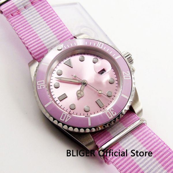 sapphire glass mechanical men wristwatch date function 40mm miyota automatic movement nylon strap pink sterile dial, Slivery;brown
sapphire glass mechanical men wristwatch date function 40mm miyota automatic movement nylon strap pink sterile dial, Slivery;brown