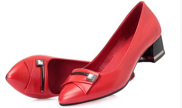 2019 women's shoes in spring and autumn with new style middle heel coarse heel pointed end @64, Black
2019 women's shoes in spring and autumn with new style middle heel coarse heel pointed end @64, Black
