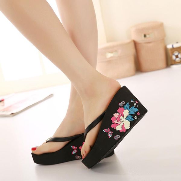 elegant flower pattern wedge herringbone female slippers vacation leisure beach outdoor slippers simple lady style, Black
elegant flower pattern wedge herringbone female slippers vacation leisure beach outdoor slippers simple lady style, Black