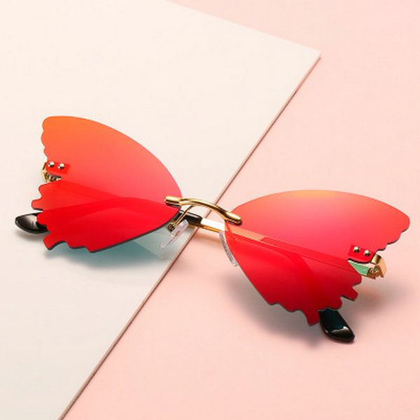 2020 new personality sunglasses, european and american fashion butterfly glasses, street shooting catwalks, funny sunglasses women
2020 new personality sunglasses, european and american fashion butterfly glasses, street shooting catwalks, funny sunglasses women