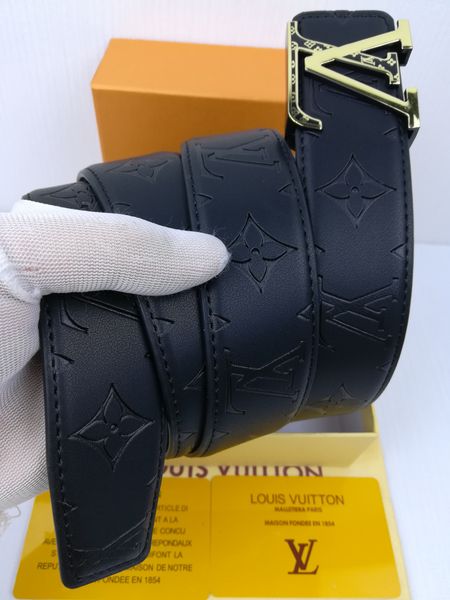 fashion designers belts for men belts luxury belt genuine leather classical belts women big gold silver smooth buckle with box, Black;brown
fashion designers belts for men belts luxury belt genuine leather classical belts women big gold silver smooth buckle with box, Black;brown