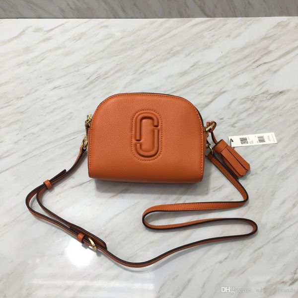 wholesale original women's mini luxury shell purse,designed handbag,wallet, made by calf, lamb skin,crocodile skin,fast delivery
wholesale original women's mini luxury shell purse,designed handbag,wallet, made by calf, lamb skin,crocodile skin,fast delivery