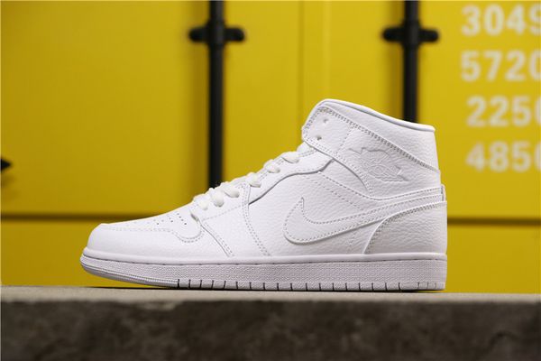 aj 1 1s j1 vivid pink white 555088-104 jumpman 2019 men sports basketball shoe mens sneakers shoes women boots running casual, Blue;black
aj 1 1s j1 vivid pink white 555088-104 jumpman 2019 men sports basketball shoe mens sneakers shoes women boots running casual, Blue;black