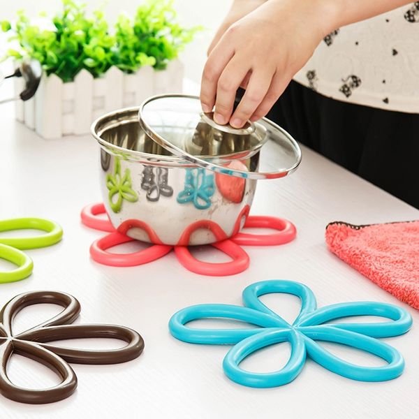 fashion 1 pc silicone 5 colors cup bowl mat coasters blossom heat insulation cushion for saucepan table mats pads
fashion 1 pc silicone 5 colors cup bowl mat coasters blossom heat insulation cushion for saucepan table mats pads