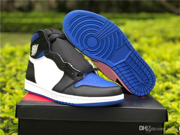 новые аутентичные 2020 1 high og игры royal человек баскетбол обувь женщины мужские кроссовки athletic кроссовки спорт черный белый синий с
новые аутентичные 2020 1 high og игры royal человек баскетбол обувь женщины мужские кроссовки athletic кроссовки спорт черный белый синий с