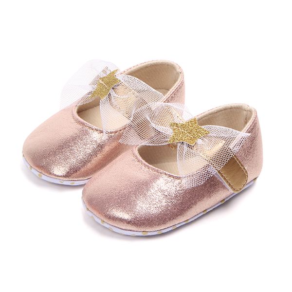 baby girl toddler shoes кружева лук пу мягкая подошва нескользящей обуви для малышей
baby girl toddler shoes кружева лук пу мягкая подошва нескользящей обуви для малышей