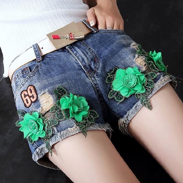 plus size 25-31denim shorts fashion embroidered women flower personality hole jeans shorts, White;black
plus size 25-31denim shorts fashion embroidered women flower personality hole jeans shorts, White;black