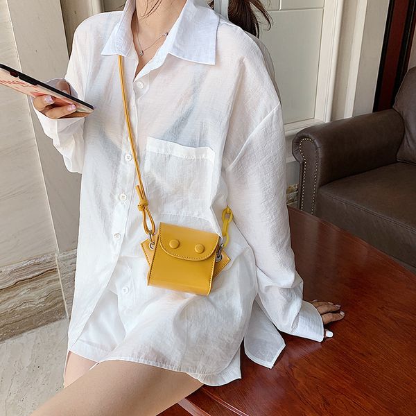 2020 new shoulder bag women's casual fashion korean version of the small fresh messenger ladies portable small square bag
2020 new shoulder bag women's casual fashion korean version of the small fresh messenger ladies portable small square bag