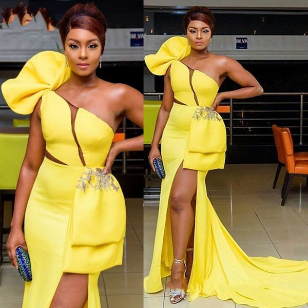 unique one shoulder neckline yellow prom evening gowns 2019 asymmetrical train tiered dresses evening wear party formal dress vestiods de, Black;red
unique one shoulder neckline yellow prom evening gowns 2019 asymmetrical train tiered dresses evening wear party formal dress vestiods de, Black;red