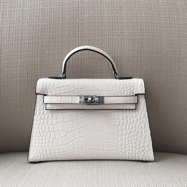 crocodile leather women bag designer handbags lady shoulder crossbody bags fashion women messenger bag 2019
crocodile leather women bag designer handbags lady shoulder crossbody bags fashion women messenger bag 2019