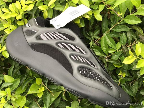 2020 authentic boots 700 v3 alvah h67799 running shoes men women azael fw4980 glow in the dark kanye west sneakers with original box
2020 authentic boots 700 v3 alvah h67799 running shoes men women azael fw4980 glow in the dark kanye west sneakers with original box
