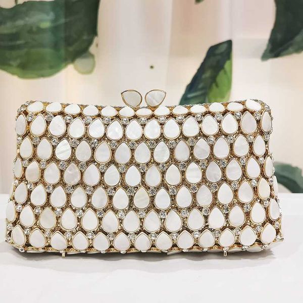 white shell crystal clutch ladies evening clutch bag elegant china party purse min phone case shoulder bags
white shell crystal clutch ladies evening clutch bag elegant china party purse min phone case shoulder bags