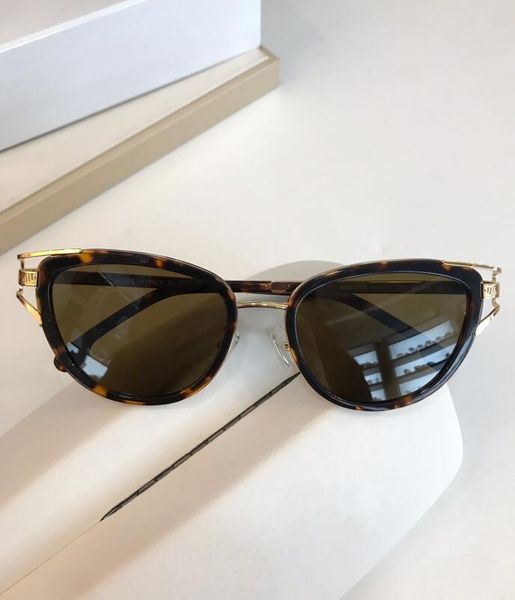 new fashion women sunglasses 2203 men sunglasses simple and generous men sun glasses outdoor uv400 protection eyewear with case, White;black
new fashion women sunglasses 2203 men sunglasses simple and generous men sun glasses outdoor uv400 protection eyewear with case, White;black