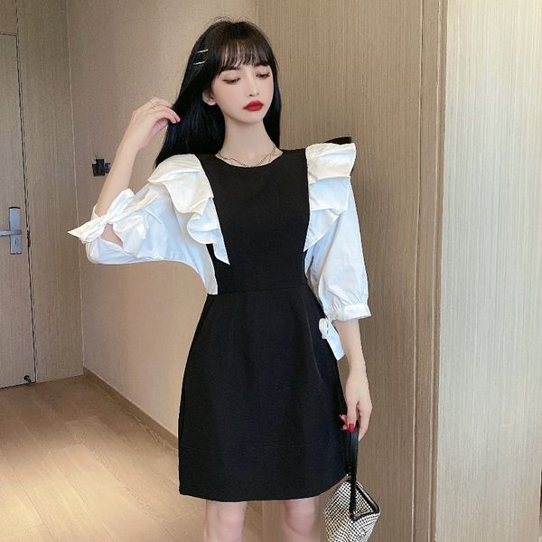 2020 early autumn new scheming back hollow puff sleeves contrasting color ruffled temperament a- line dress female, White;black
2020 early autumn new scheming back hollow puff sleeves contrasting color ruffled temperament a- line dress female, White;black