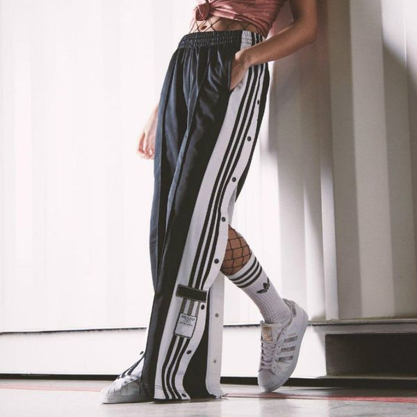 womens designer sweatpants luxury stripes boys trackpants fashion split loose style mens pants brand clothes for dances 2020 new, Black;white
womens designer sweatpants luxury stripes boys trackpants fashion split loose style mens pants brand clothes for dances 2020 new, Black;white