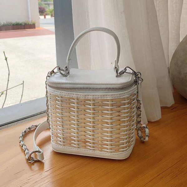 women summer straw bucket bag beach handbag chain shoulder crossbody bag handmade fashion natural woven rattan handbag
women summer straw bucket bag beach handbag chain shoulder crossbody bag handmade fashion natural woven rattan handbag