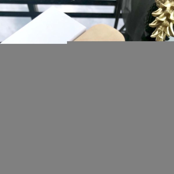 new fashion classic sunglasses attitude sunglasses gold frame frame vintage style outdoor design classical model 215, White;black
new fashion classic sunglasses attitude sunglasses gold frame frame vintage style outdoor design classical model 215, White;black