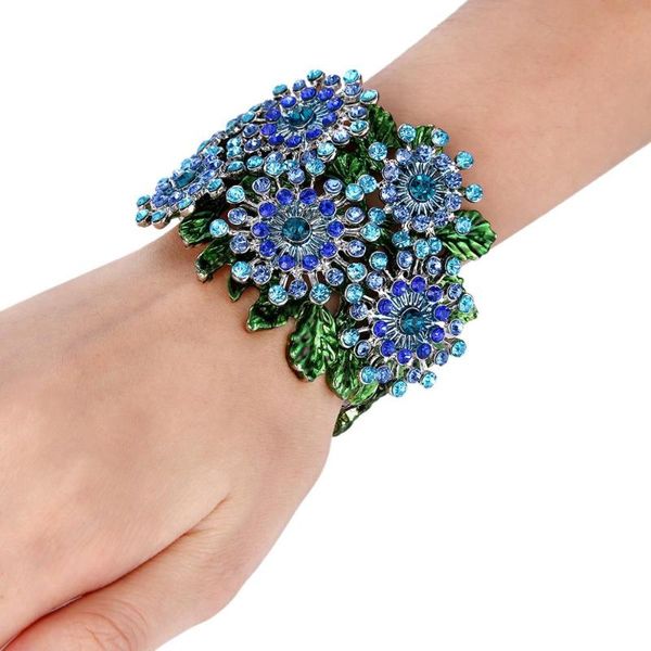 tuliper ювелирные изделия цветок браслет снежинка браслет для женщин femme pulseras blue crystal wristband партия подарков дубай, Black
tuliper ювелирные изделия цветок браслет снежинка браслет для женщин femme pulseras blue crystal wristband партия подарков дубай, Black