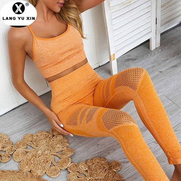 2020 ladies sports yoga set bra pants 2 pieces outdoor running sports fitness set casual t-shirt casual wear
2020 ladies sports yoga set bra pants 2 pieces outdoor running sports fitness set casual t-shirt casual wear