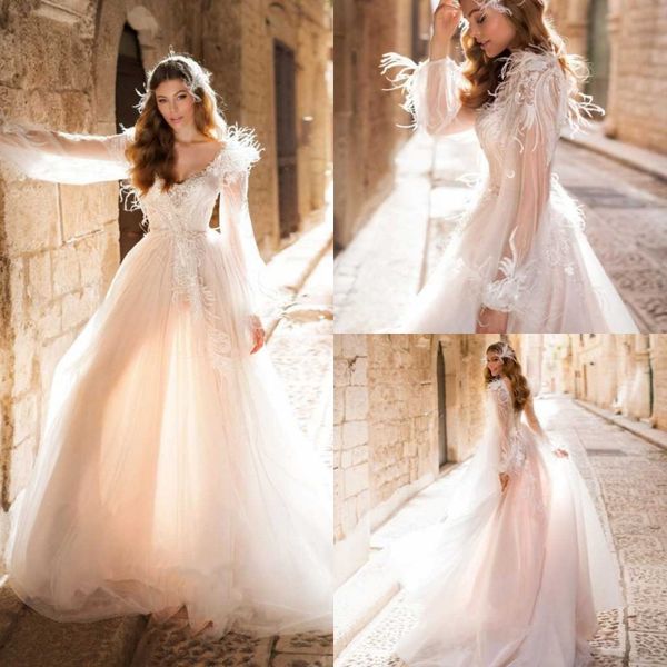 naviblue 2020 luxury feather wedding dresses v neck long sleeve beading bridal gowns lace appliqued country style beach wedding dress, White
naviblue 2020 luxury feather wedding dresses v neck long sleeve beading bridal gowns lace appliqued country style beach wedding dress, White